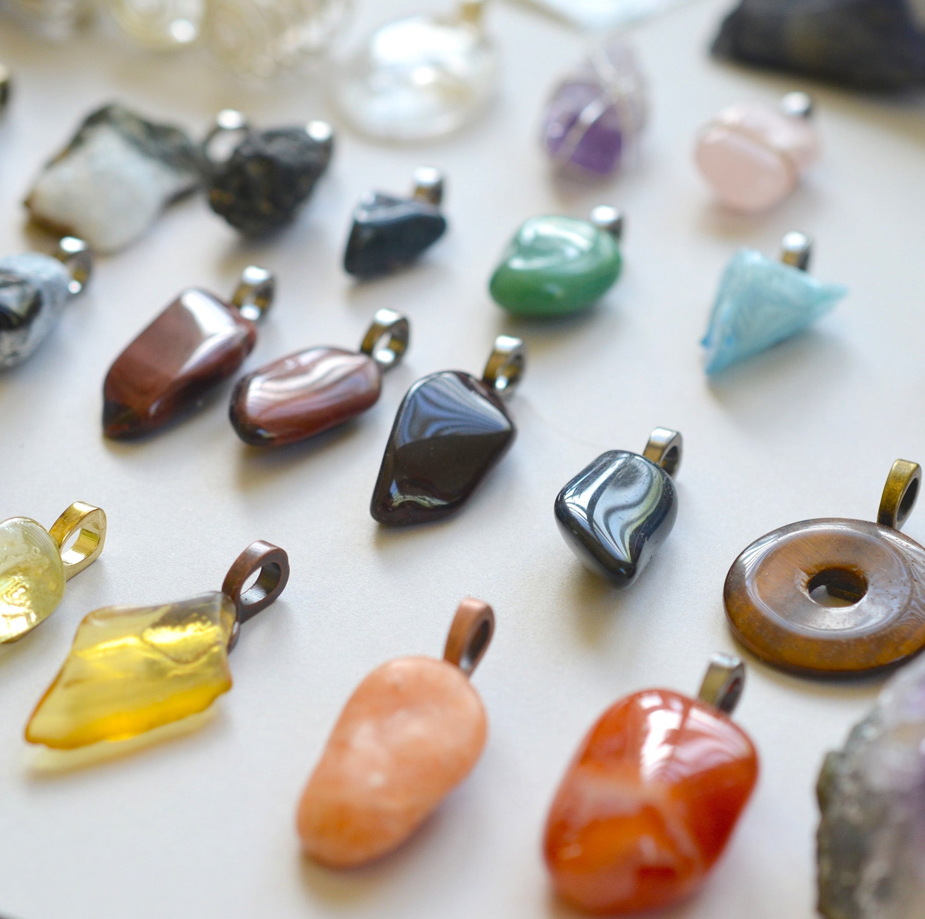 Mandala Crafts Assorted Pendant Bails for Jewelry Making Bulk - Flat Jewelry Bails Glue on Bails for Ornaments - Heart Bail Pendant Bales for Necklaces Earrings Charms